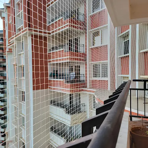 Expert Netting Top Quality Balcony Safety Nets in Eluru, Bhimavaram, Rajahmundry, Kakinada, Vijayawada, Guntur, Vizag, Visakhapatnam, Kadapa, Anantapur, Tirupati, Kurnool, Ongole